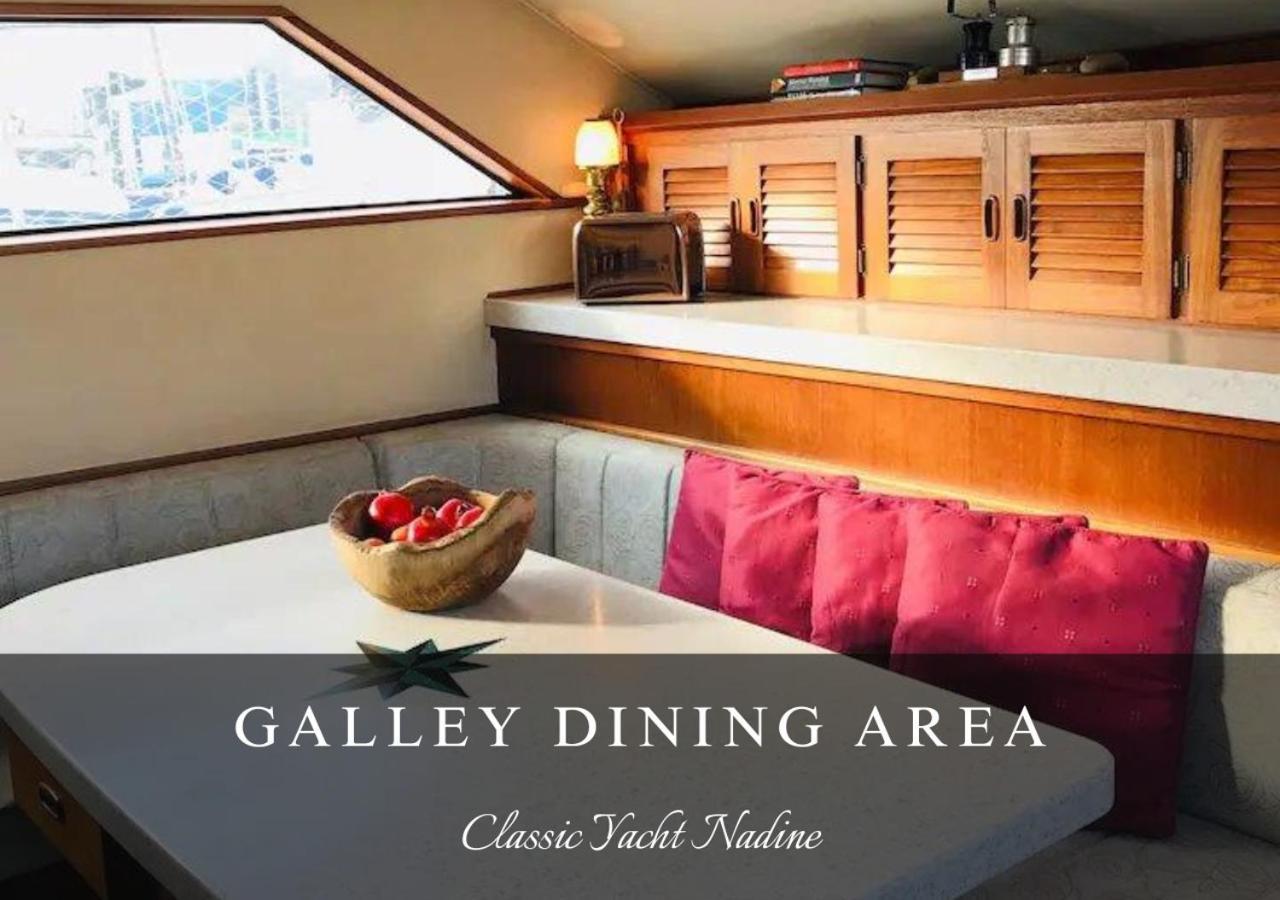 Classic Yacht Nadine In Poole Harbour, Dorset, With A Hot Tub Jacuzzi Exterior foto